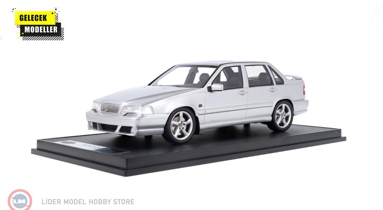 1:18 RadScale 1998 Volvo S70R