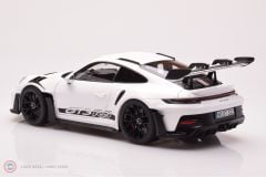 1:18 2022 Porsche 911 GT3 RS
