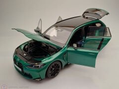 1:18 Minichamps 2024 BMW M3 Touring G81