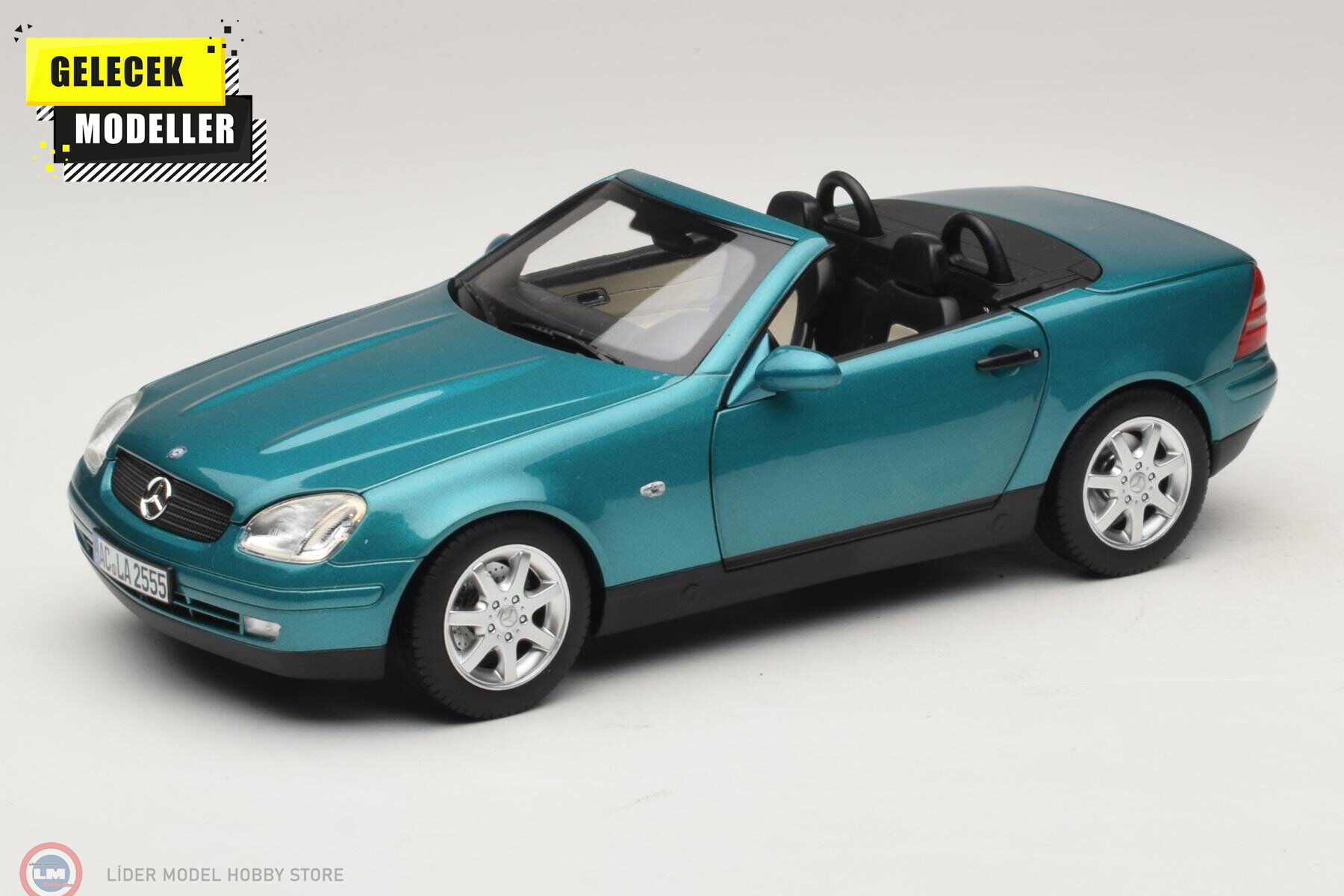 1:18 Norev 1996 Mercedes Benz SLK R170