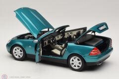1:18 Norev 1996 Mercedes Benz SLK R170