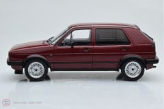 1:18 1984 Volkswagen Golf II GT