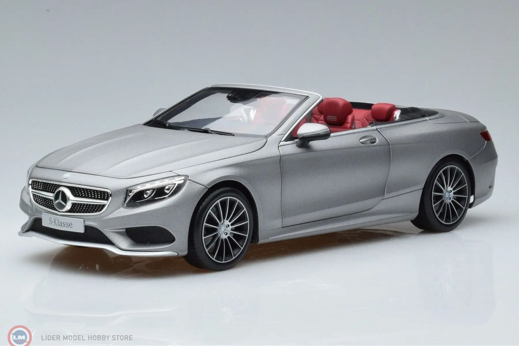 1:18 Norev 2016 Mercedes Benz S Class Cabriolet A127