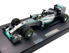 1:12 Minichamps 2014 Mercedes Benz Formula 1 W05 AMG Petronas #44 World Champion Season Lewis Hamilton With Showcase