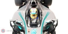 1:12 Minichamps 2014 Mercedes Benz Formula 1 W05 AMG Petronas #44 World Champion Season Lewis Hamilton With Showcase
