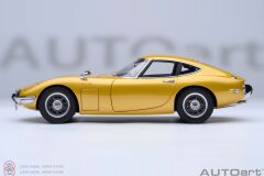 1:18 Autoart 1967 Toyota 2000GT