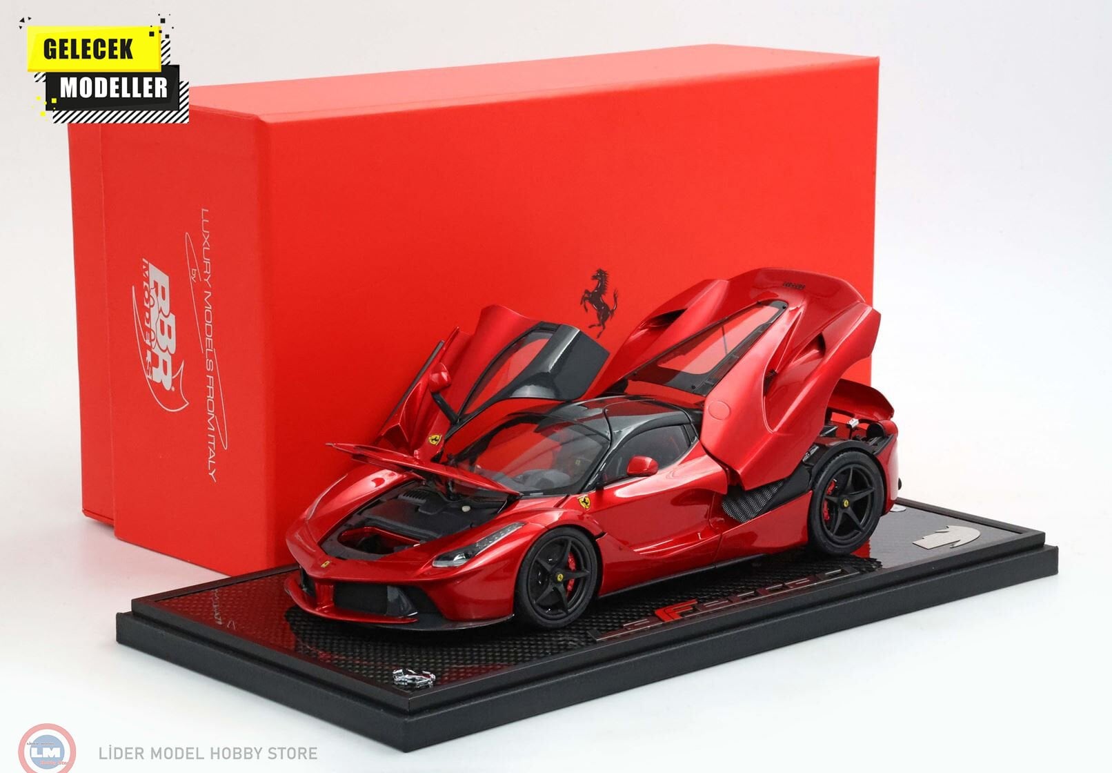 1:18 BBR 2012 Ferrari LaFerrari - open diecast rosso F1 2007 and black roof