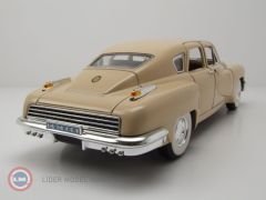1:18 Lucky Diecast 1948 Tucker Torpedo