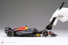 1:18 2023 ORACLE RED BULL RACING RB19 #1 SEASON LIVERY  MAX VERSTAPPEN
