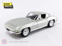 1:18 Maisto 1965 Chevrolet Corvette