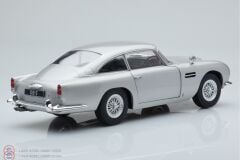 KUSURLU 1:18 Solido 1964 Aston Martin DB5