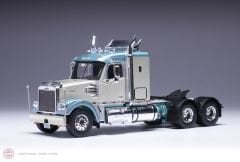 1:43 2008 Freightliner Coronado