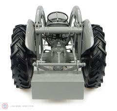 1:16 1947 Massey Ferguson TEA 20 Traktör + Ön Yükleci