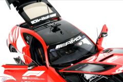 1:18 Minichamps 2025 Mercedes Benz AMG GT BLACK SERIES – SAFETY CAR F1