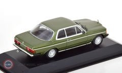 1:43 Minichamps  1982 Mercedes Benz 230CE Coupe (W123)